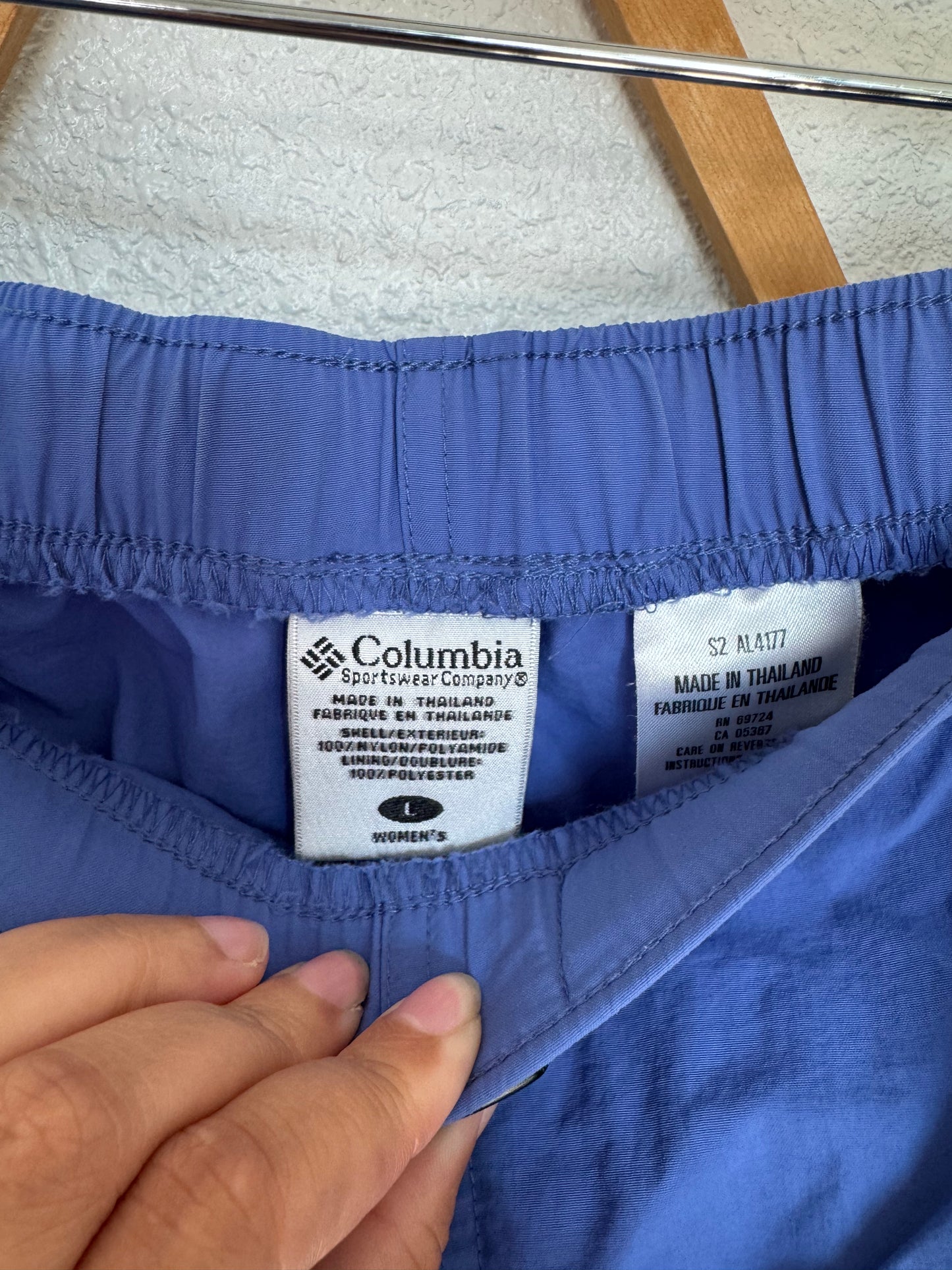 Columbia Hiking Shorts (L)