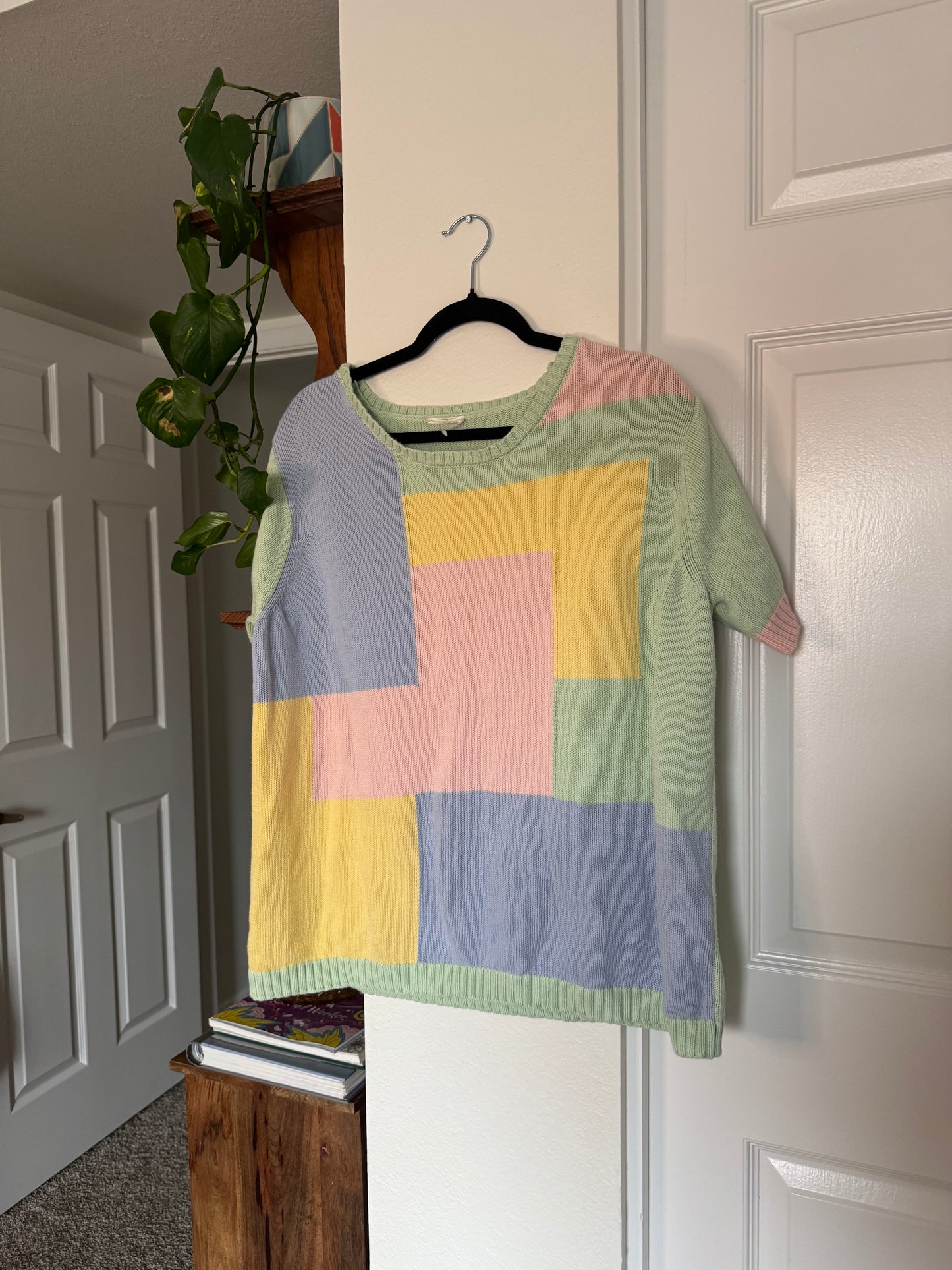 Colorblock Short Sleeve Sweater Shirt (XL)