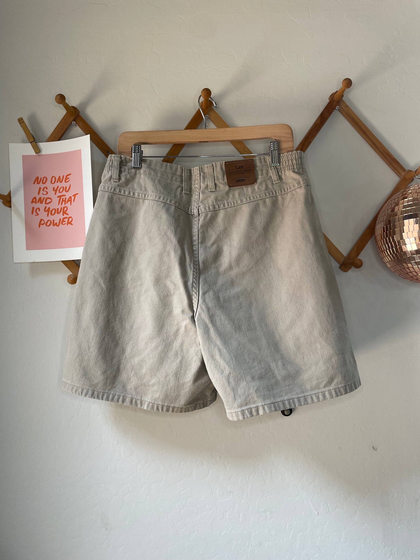 Vintage Lee Khaki Shorts (L)