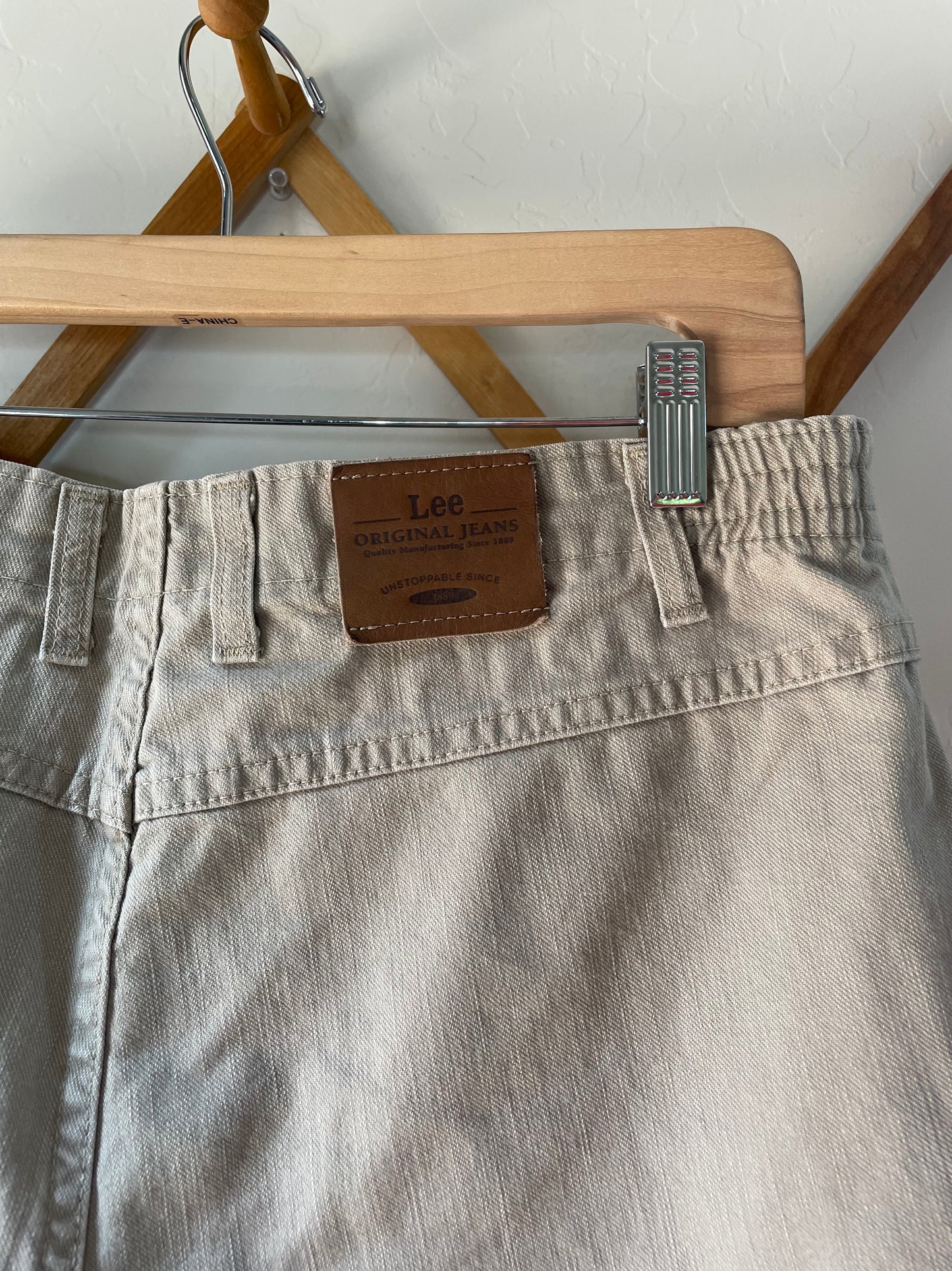 Vintage Lee Khaki Shorts (L)