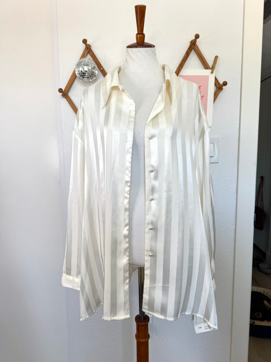 Vintage Cream and White Striped Long Sleeve (22W)