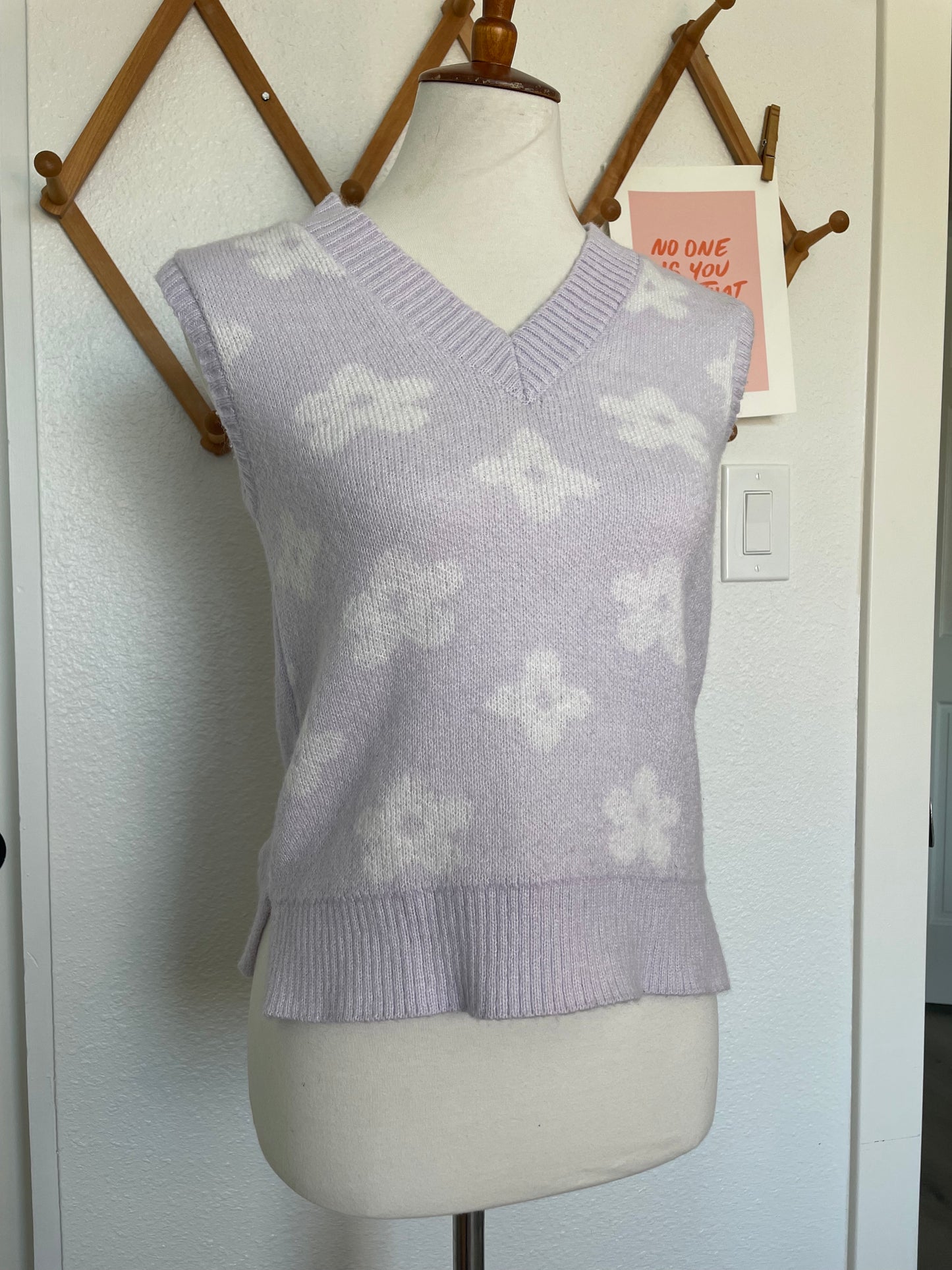 Lilac Floral Sweater Vest (XS)