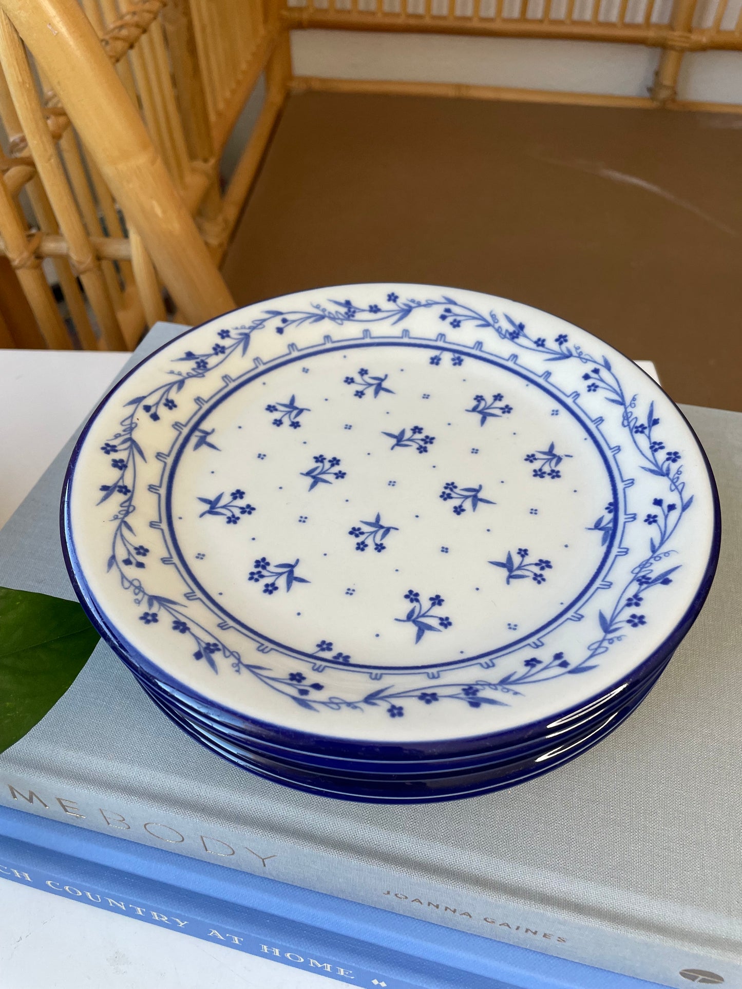 Set of 5 Blue & White Bouquet Blue Large Plates