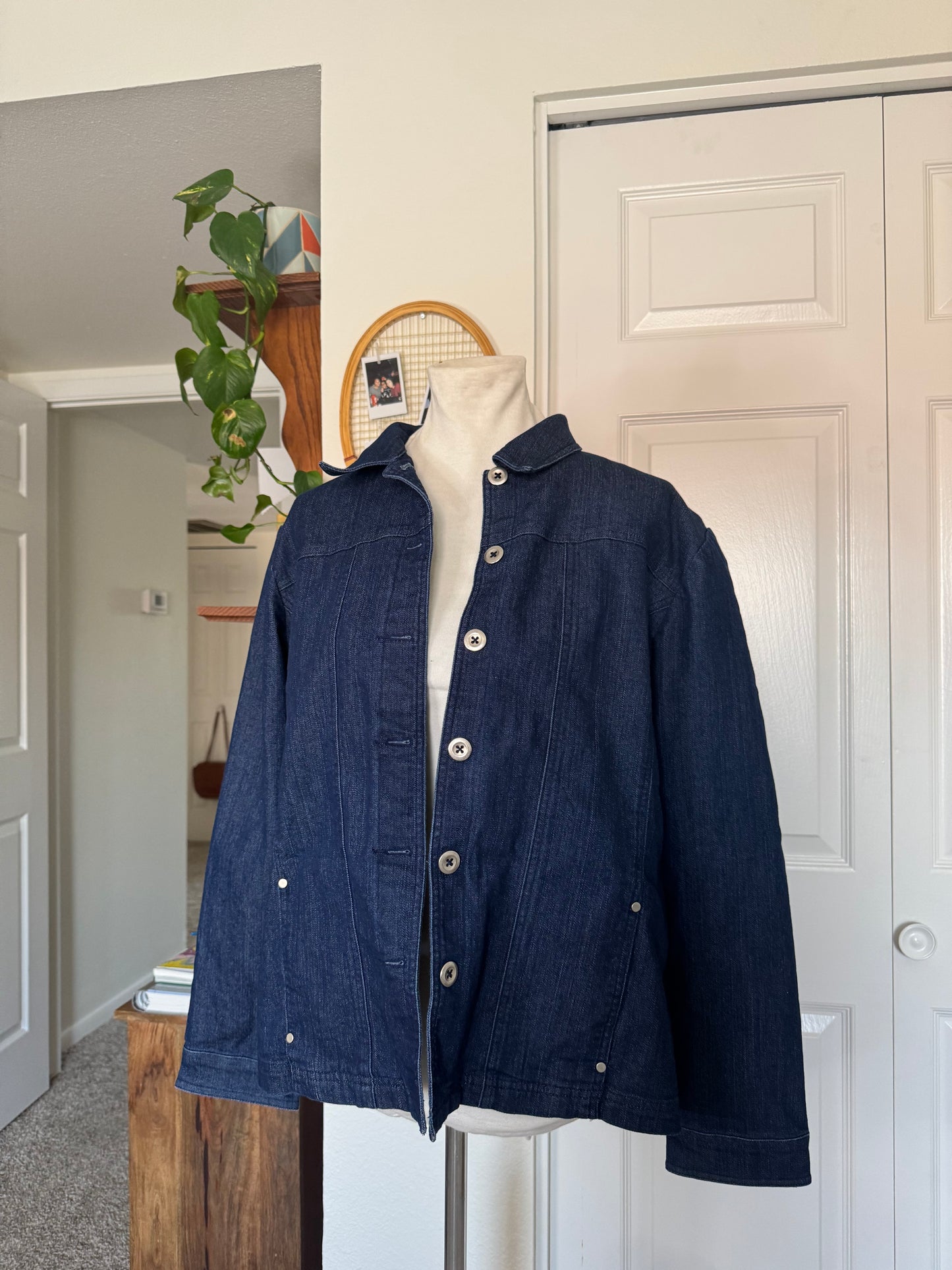Vintage Dark Wash Denim Jacket (12)