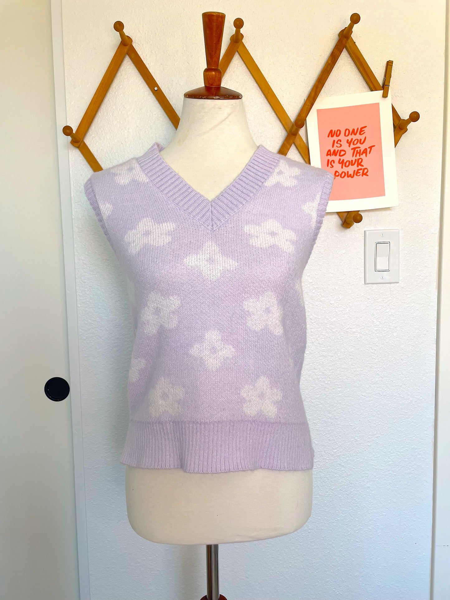 Lilac Floral Sweater Vest (XS)