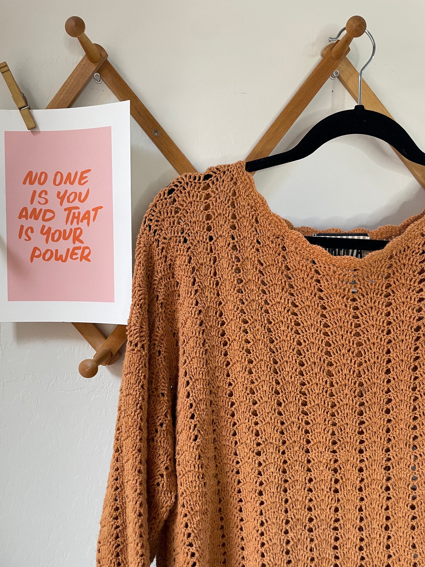 Vintage Scallop Orange Sweater (L)