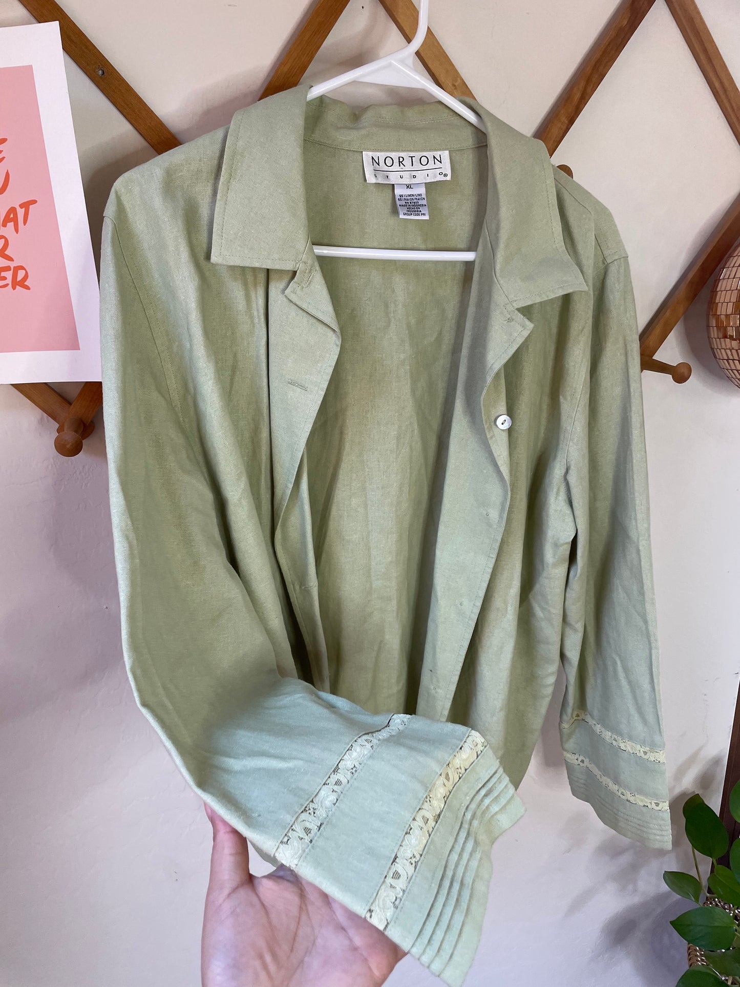 Vintage Matcha Linen Blen Button Up (XL)